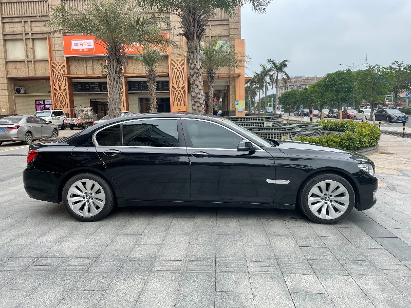 佛山14年宝马7系3