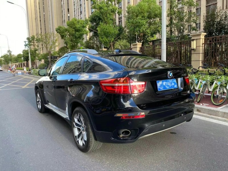 金華13年寶馬X66