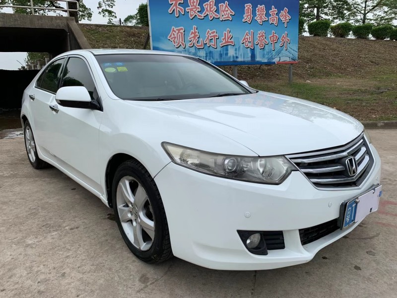 江门10年本田思铂睿3