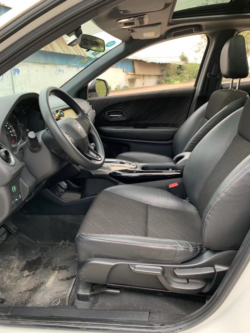 江门17年本田XR-V4