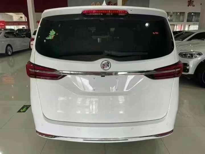 宜昌21年別克GL81