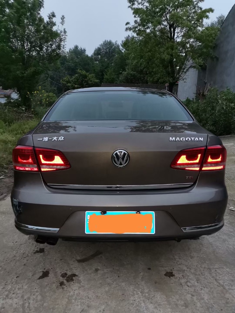 青岛15年大众迈腾4