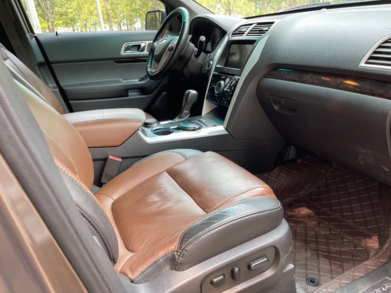 东莞15年福特探险者3