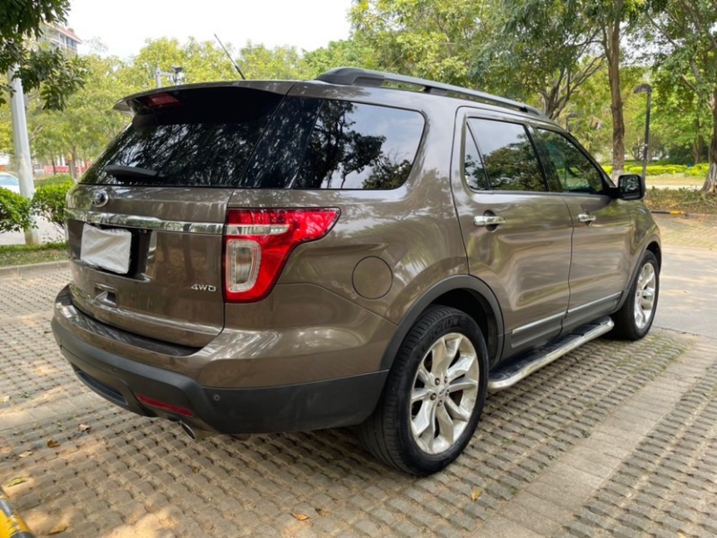 东莞15年福特探险者5