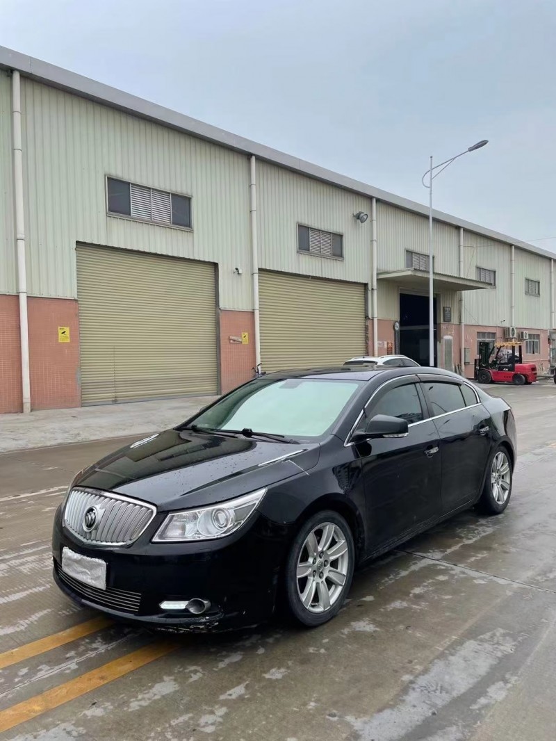 东莞10年别克君越6