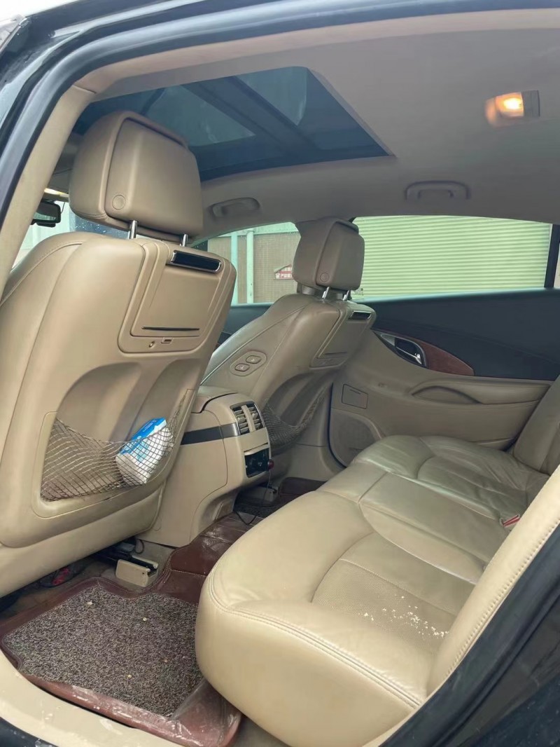 东莞10年别克君越4