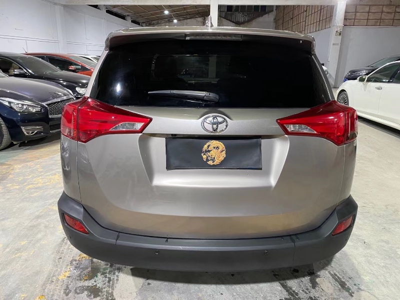 广州16年丰田RAV41