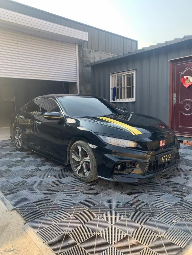 青岛18年本田思域3