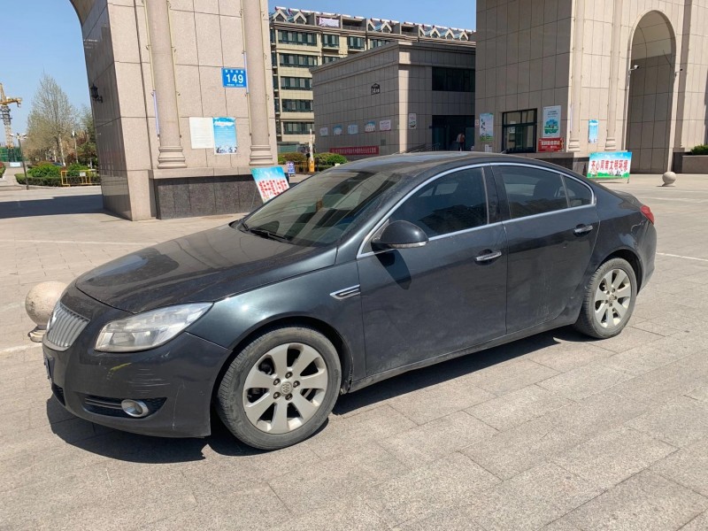 青岛11年别克君威2