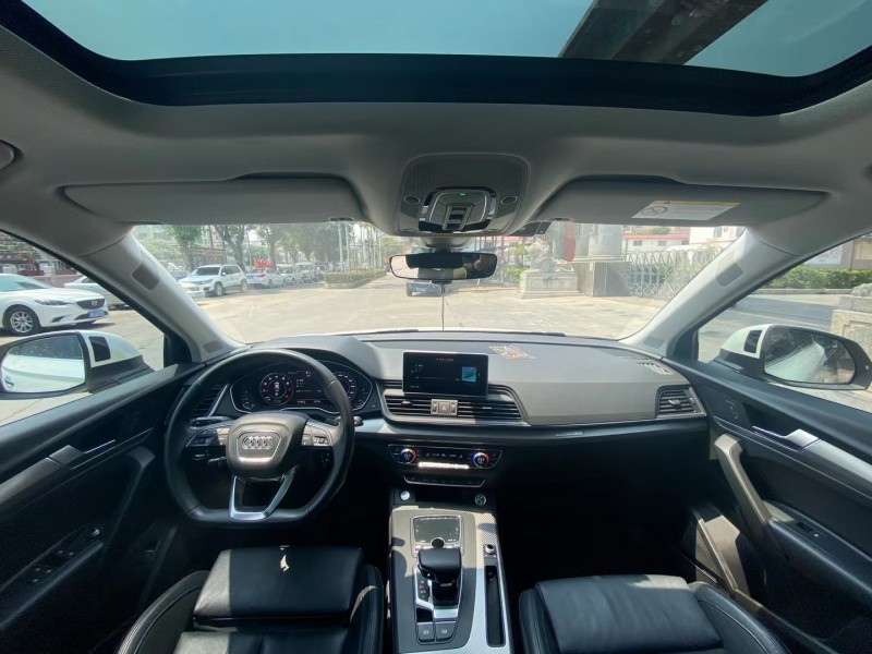 广州18年奥迪Q59