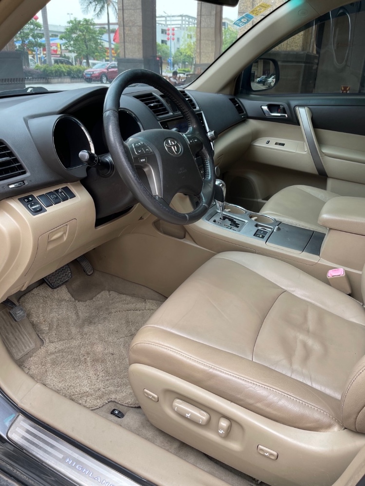 佛山09年丰田汉兰达4