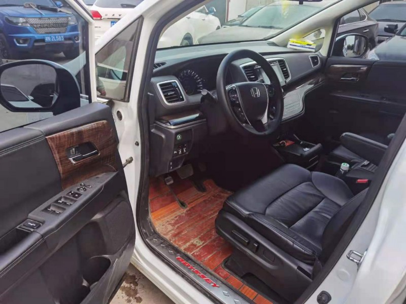 保定16年本田奥德赛2