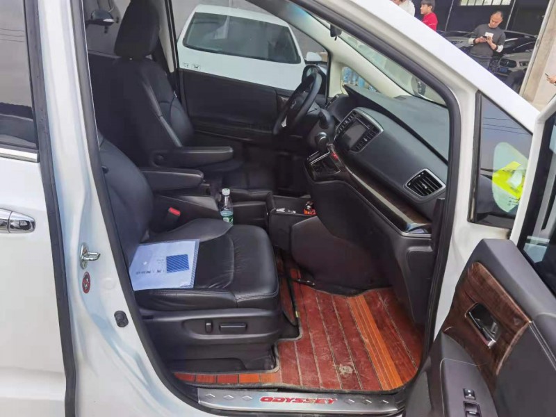 保定16年本田奥德赛8