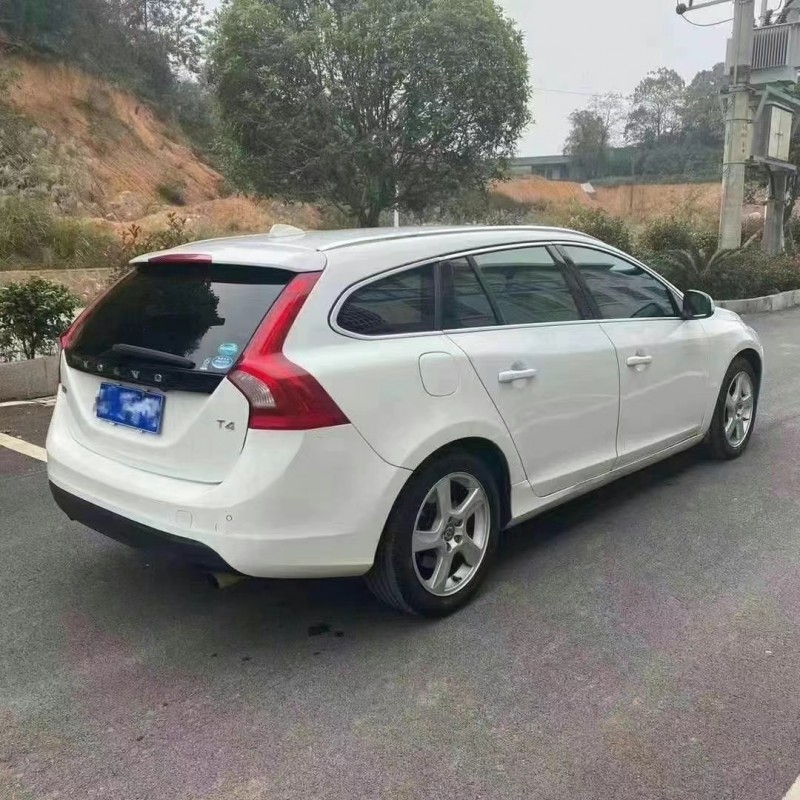 岳陽13年沃爾沃V608