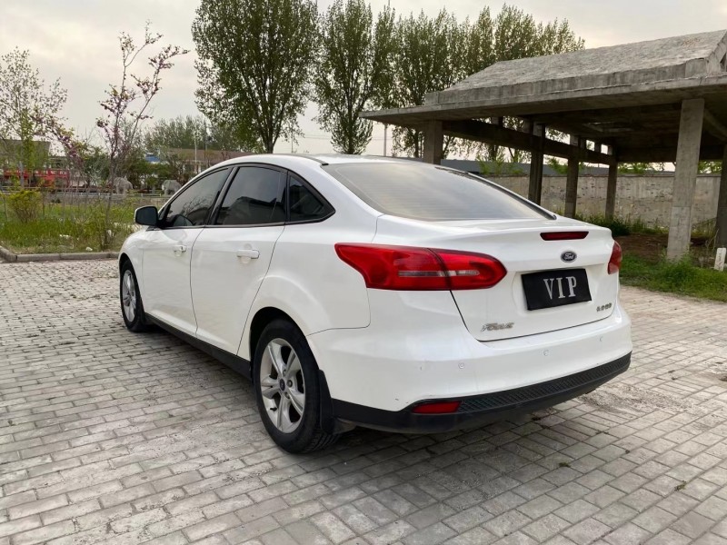 徐州16年福特福克斯5