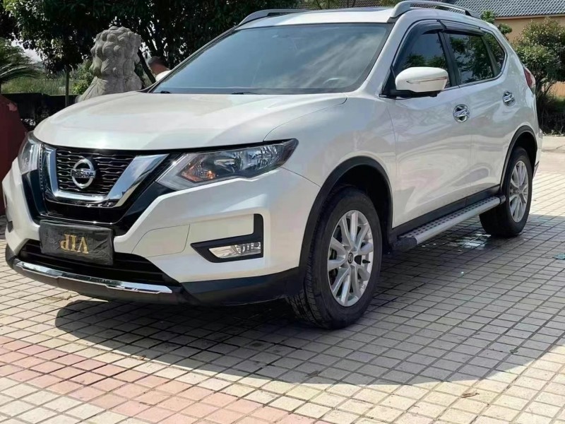 黃岡18年日產奇駿3