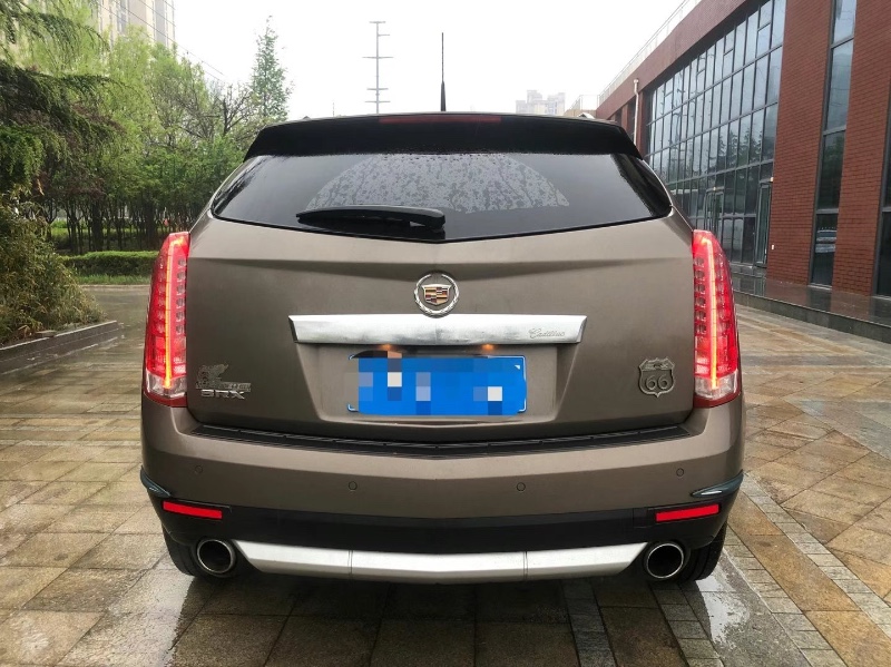 東營14年凱迪拉克SRX3