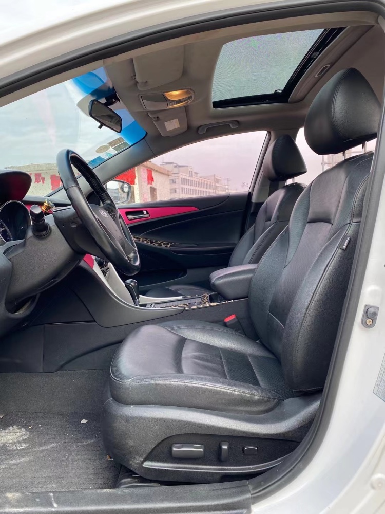 广州16年现代索纳塔八6