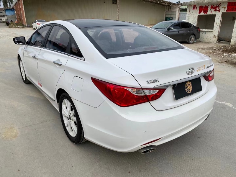 广州16年现代索纳塔八3