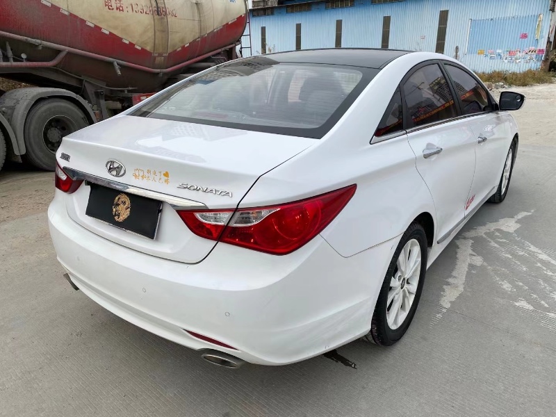 广州16年现代索纳塔八1