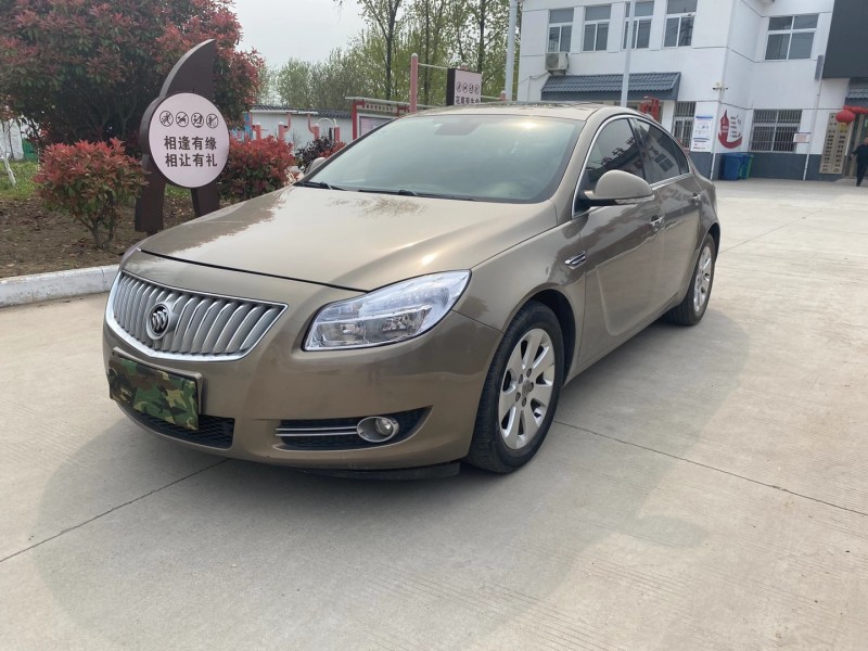 徐州12年别克君威8