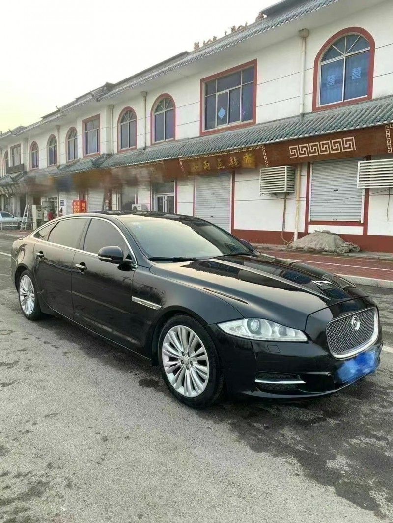 濟寧11年捷豹XJ2