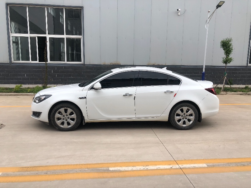 新鄉16年別克君威2