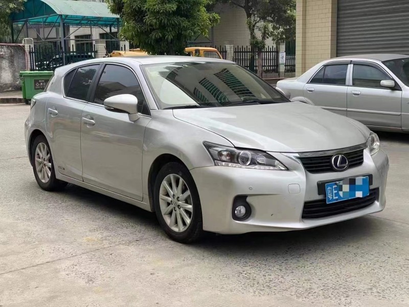 佛山13年雷克萨斯CT3