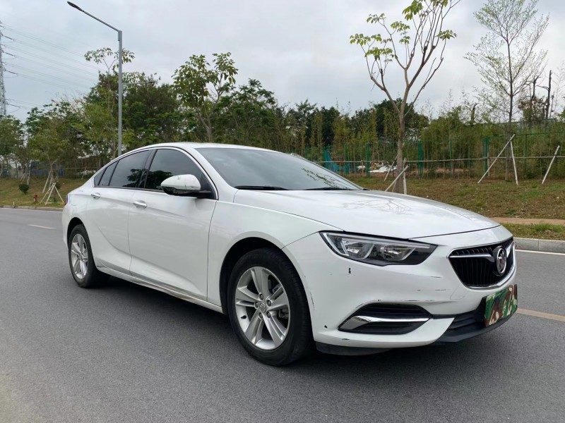 东莞19年别克君威2