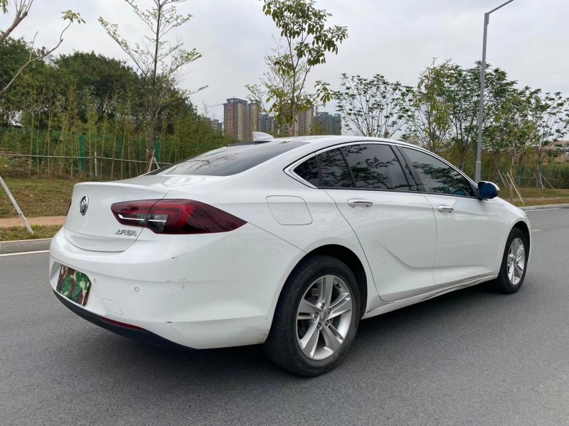 东莞19年别克君威5