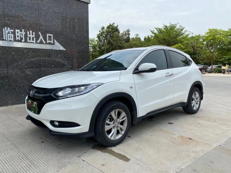 东莞18年本田缤智3