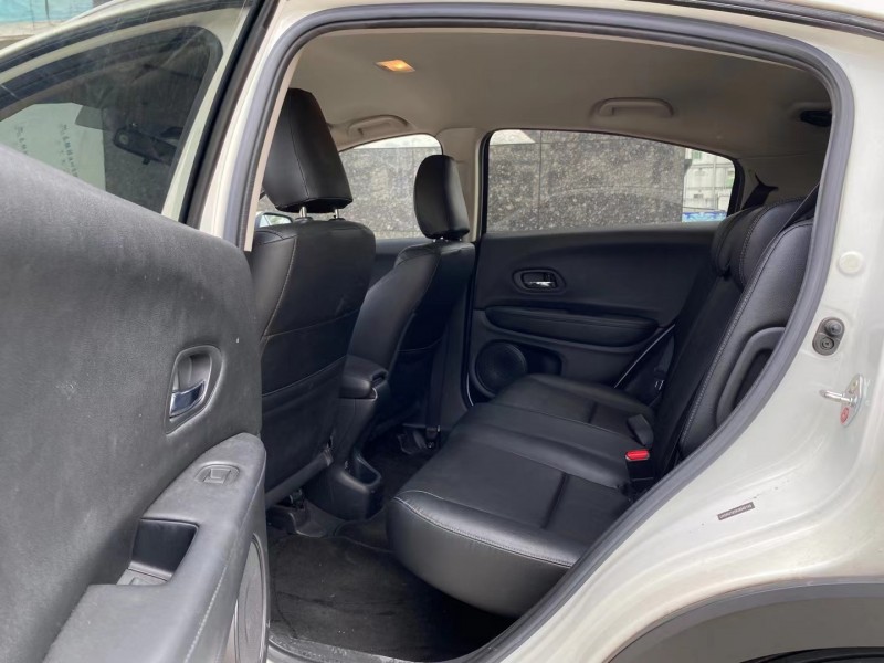 东莞18年本田缤智7