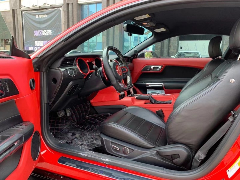 东莞17年福特野马1