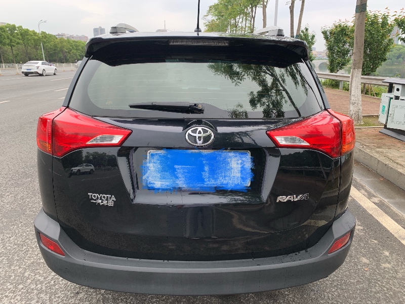 岳陽14年豐田RAV4榮放4