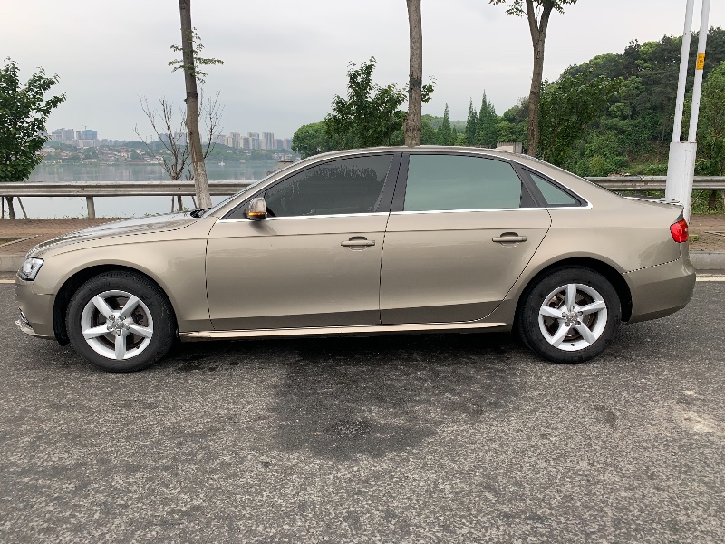 岳陽14年奧迪A4L6