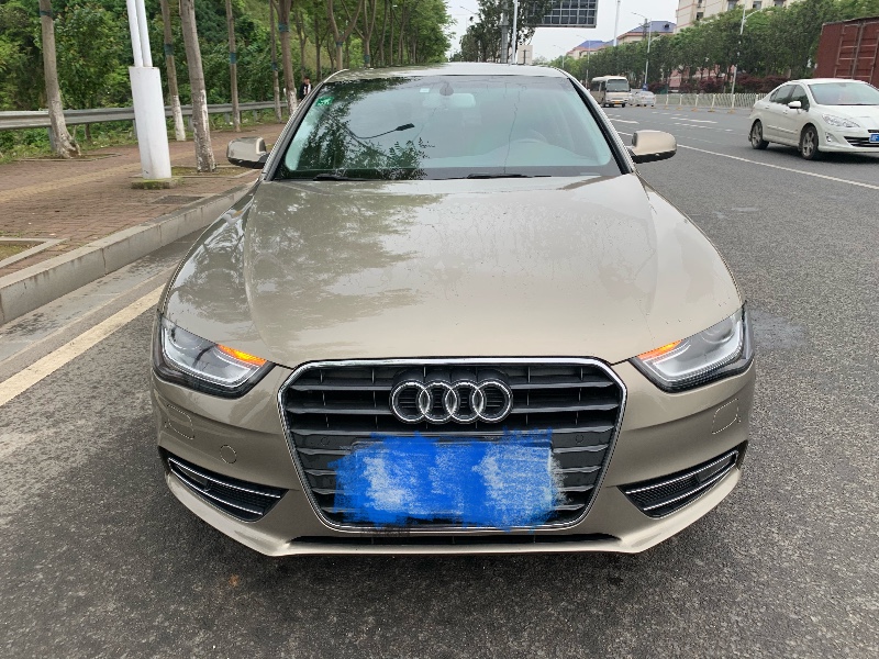 岳陽14年奧迪A4L8