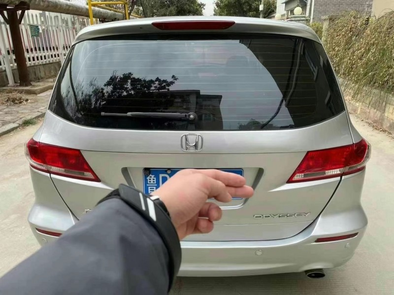 济宁10年本田奥德赛8