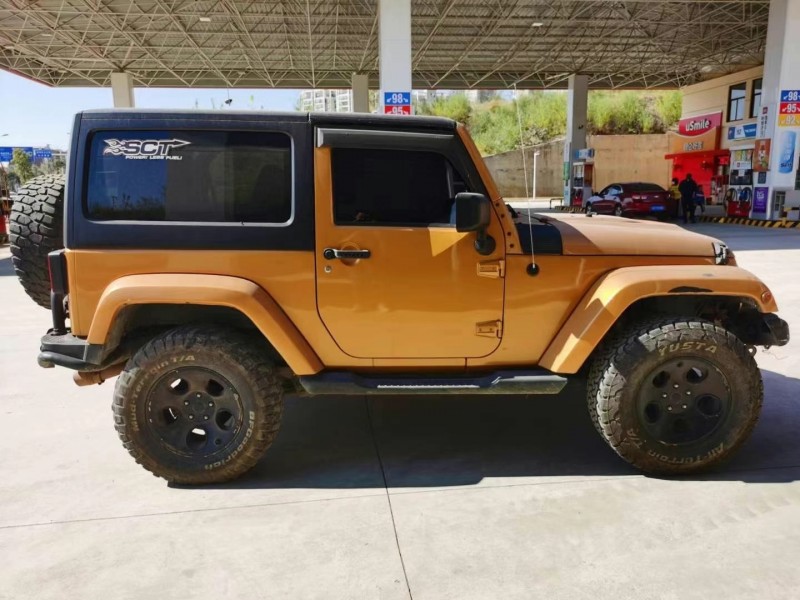 玉溪14年Jeep牧馬人7