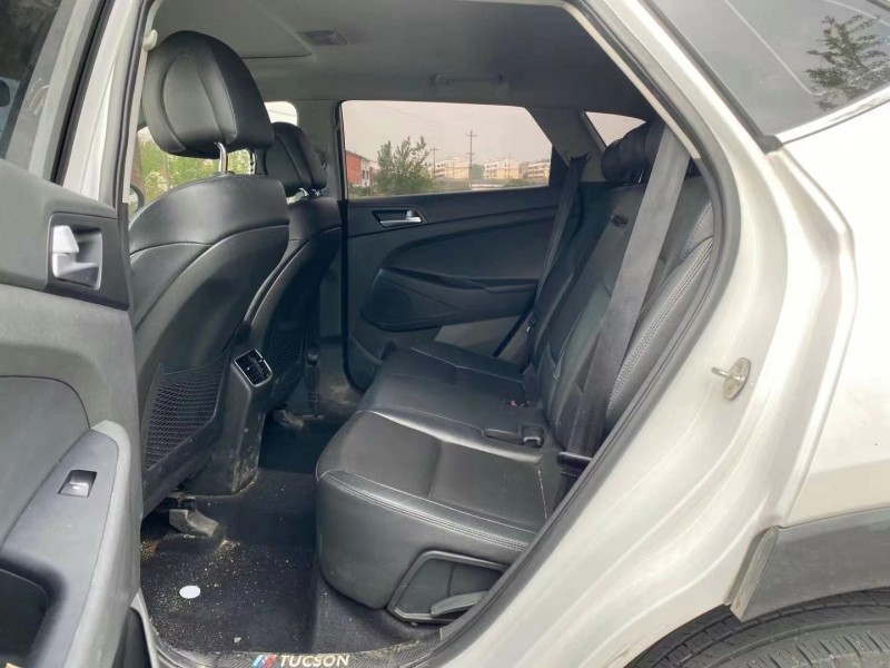 武汉18年现代途胜9