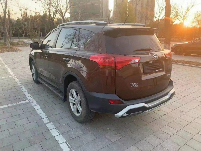 濟南14年豐田RAV4榮放7