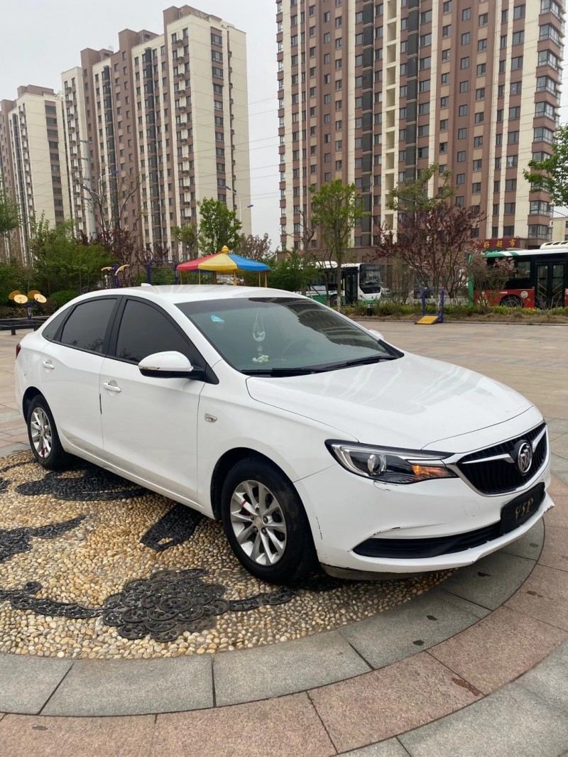 青岛19年别克英朗6