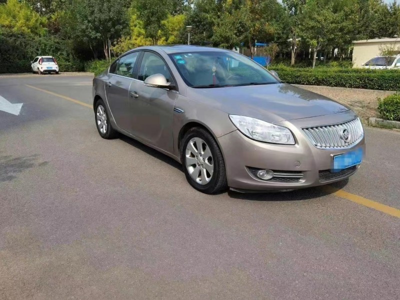 潍坊11年别克君威8