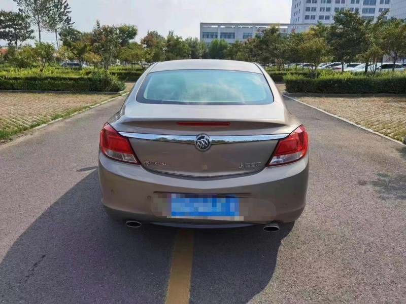 潍坊11年别克君威1