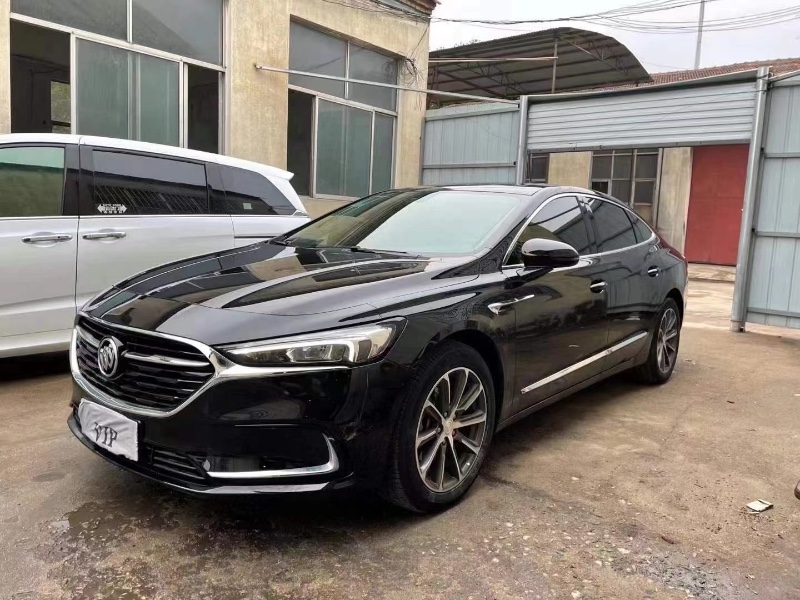 青岛20年别克君越2