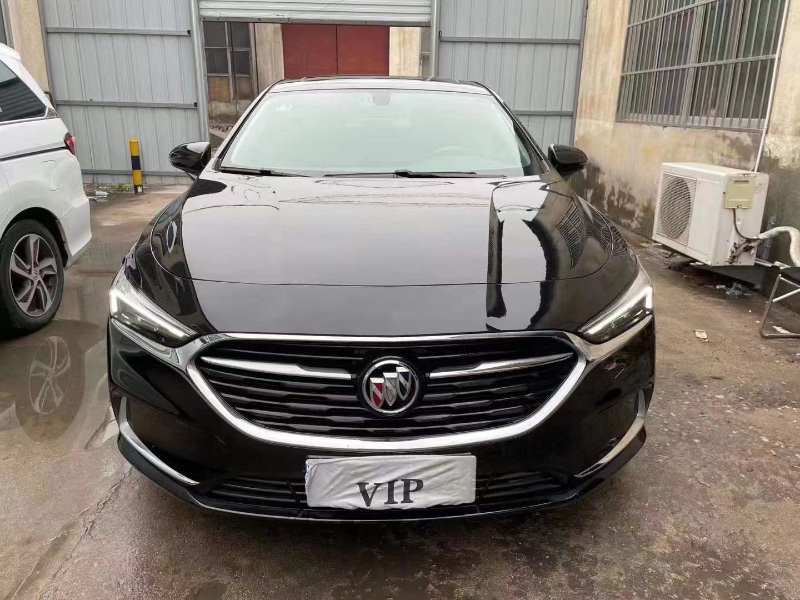 青岛20年别克君越1