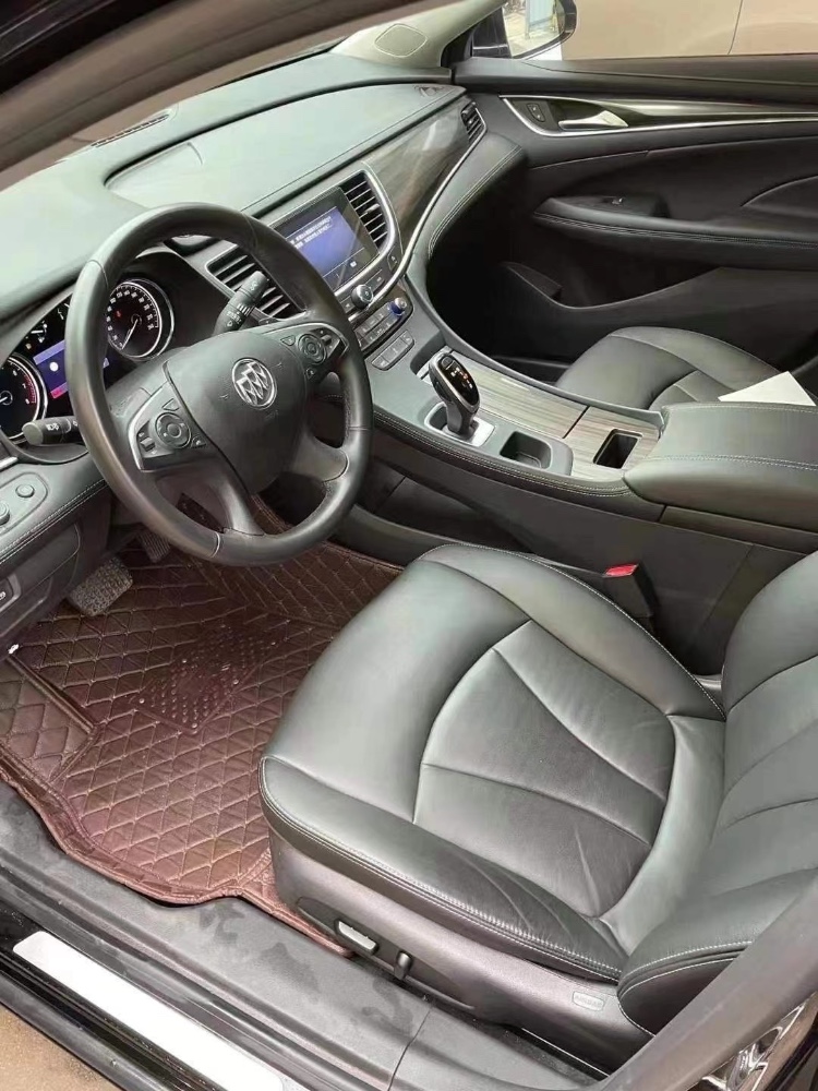 青岛20年别克君越5