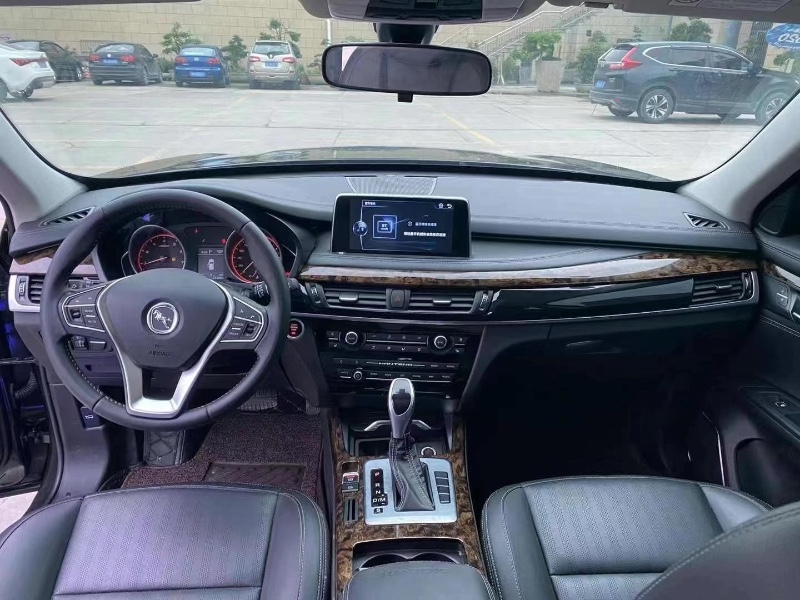 宜昌19年漢騰汽車X77