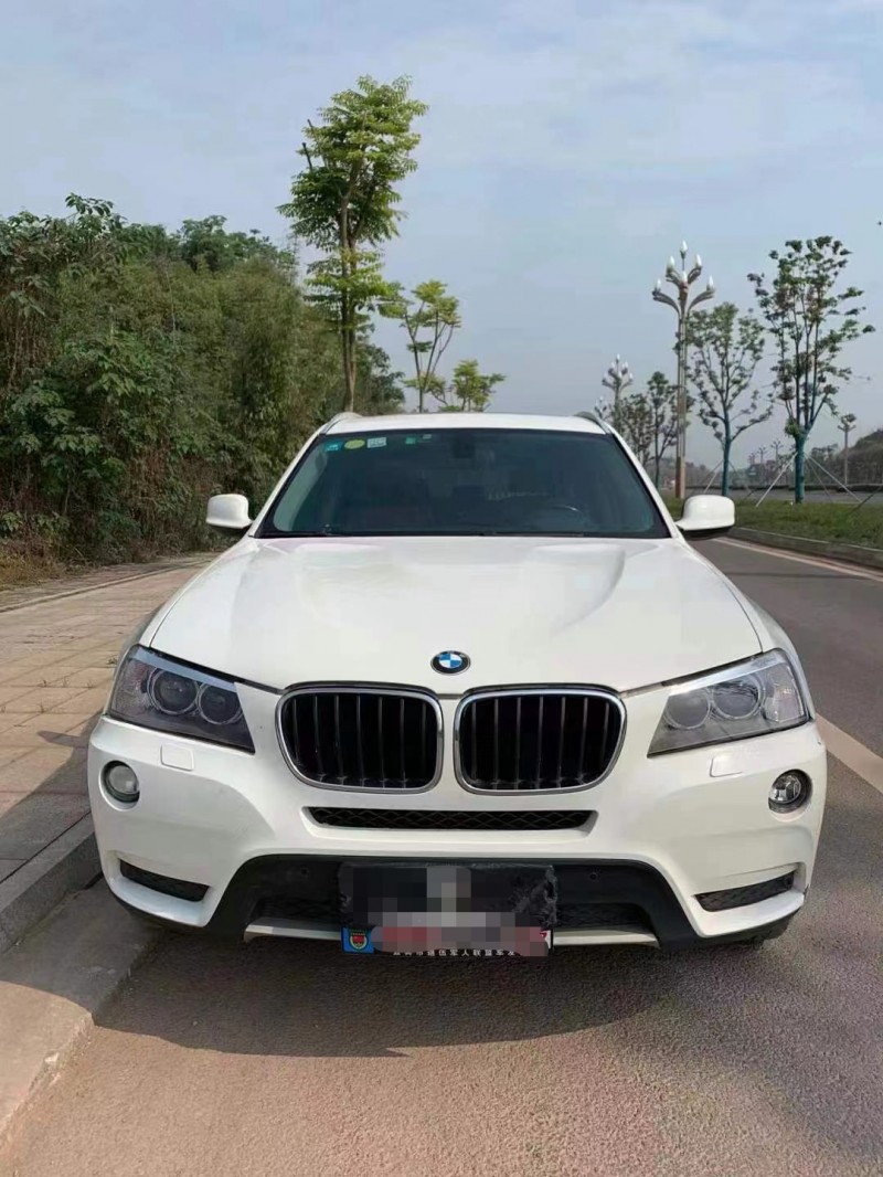 成都13年宝马X31