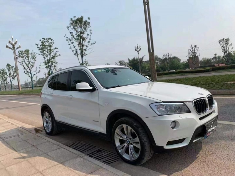 成都13年宝马X33