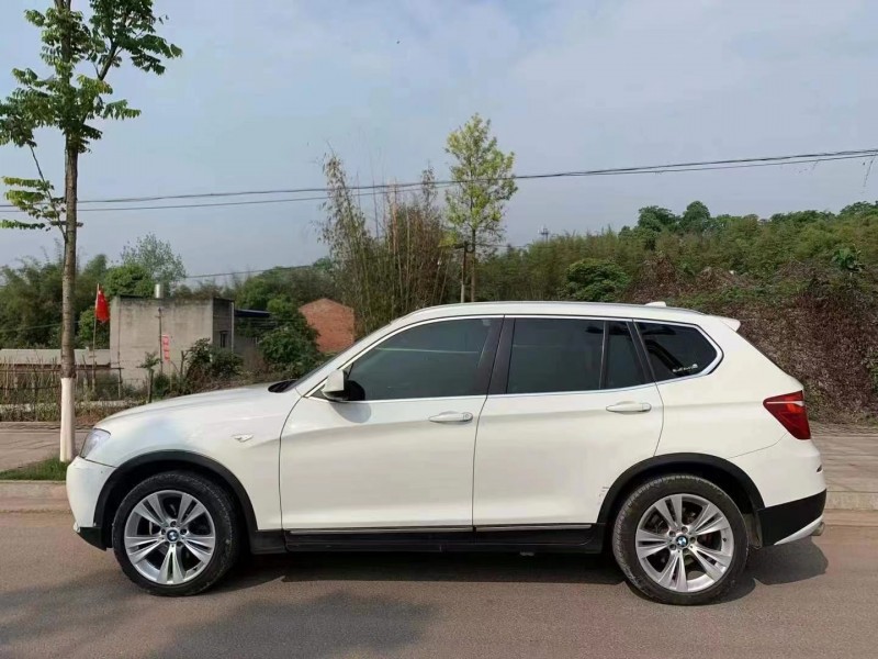 成都13年宝马X38